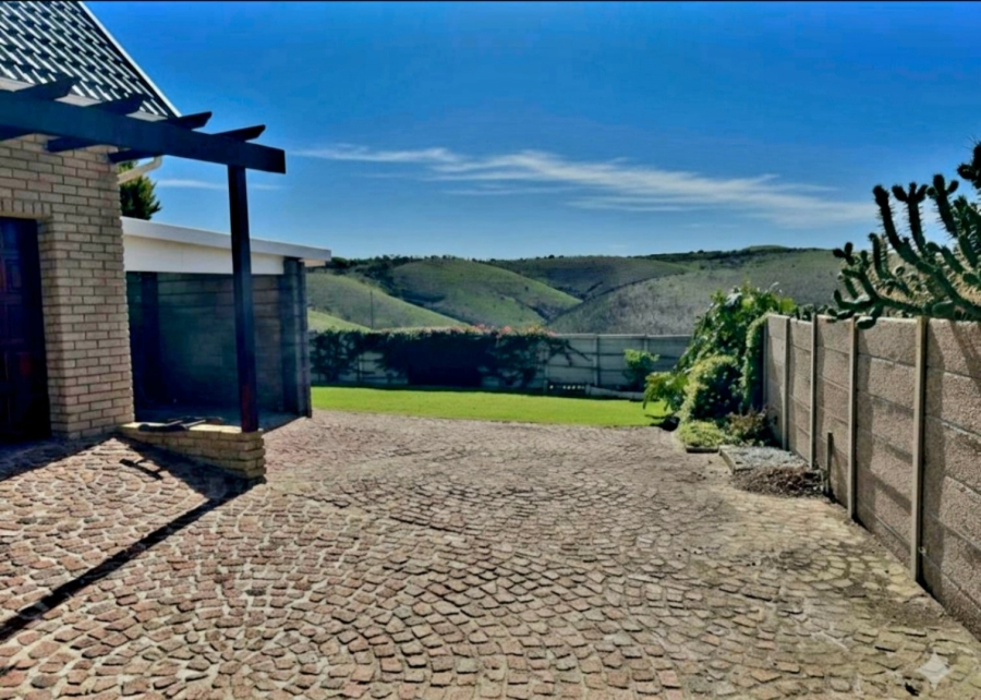  Bedroom Property for Sale in Hartenbos Heuwels Western Cape